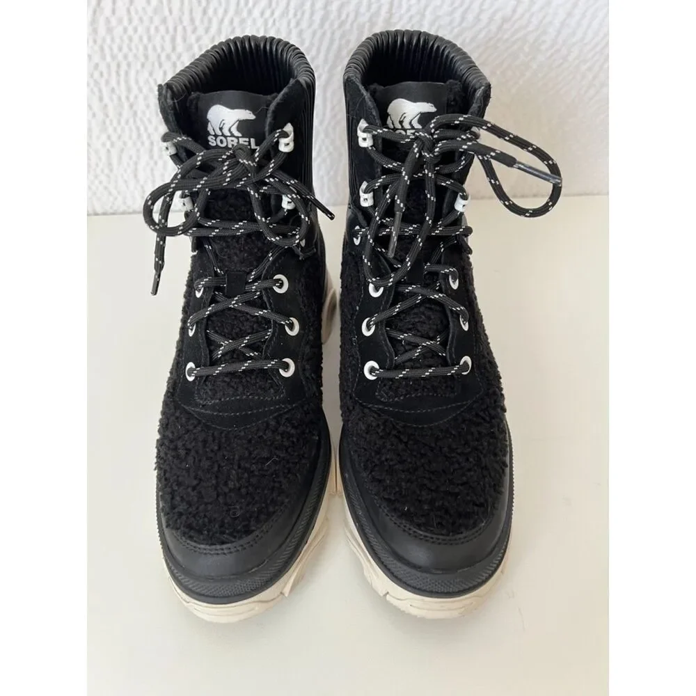 Sorel Brex Cozy Lace Waterproof boot. Size 8.5